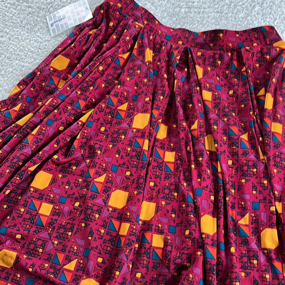 Skirt - Picture 2 of 2